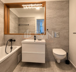 Apartament, 2 rooms with underground parking included Bucuresti/Baneasa