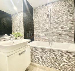 Apartament, 2 rooms with underground parking included Bucuresti/Herastrau