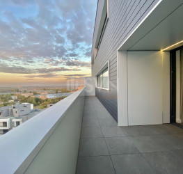 Apartament, 2 rooms with underground parking included Bucuresti/Herastrau