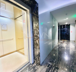 Apartament, 2 rooms with underground parking included Bucuresti/Herastrau