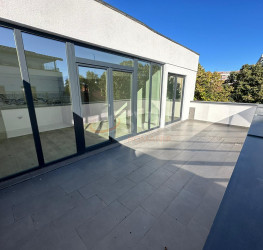 Apartament, 2 rooms with underground parking included Bucuresti/Mosilor