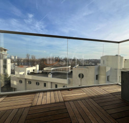 Apartament, 2 rooms with underground parking included Bucuresti/Herastrau