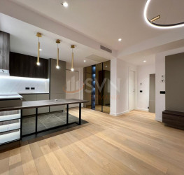 Apartament, 2 rooms with underground parking included Bucuresti/Herastrau