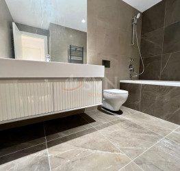 Apartament, 2 rooms with underground parking included Bucuresti/Herastrau