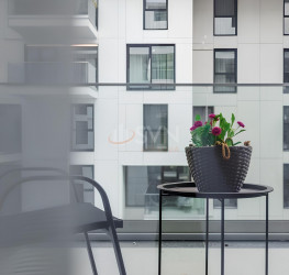 Apartament, 2 rooms with underground parking included Bucuresti/Herastrau