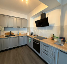 Apartament, 2 rooms with underground parking included Bucuresti/Sisesti