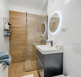 Apartament, 2 rooms with underground parking included Bucuresti/Aviatiei