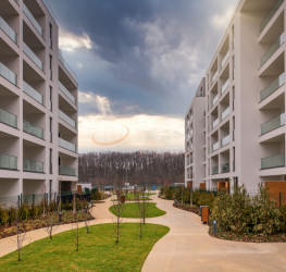 Apartament, 2 rooms with underground parking included Bucuresti/Baneasa