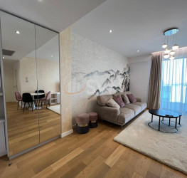 Apartament, 2 rooms with underground parking included Bucuresti/Herastrau