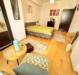 Apartament, 2 rooms with underground parking included Bucuresti/Herastrau
