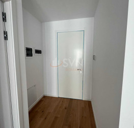 Apartament, 2 rooms with underground parking included Bucuresti/Herastrau