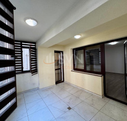 Apartament, 2 rooms with underground parking included Bucuresti/Aviatiei