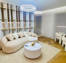 Apartament, 2 rooms with underground parking included Bucuresti/Baneasa