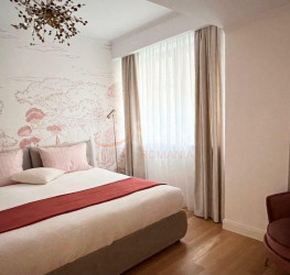 Apartament, 2 rooms with underground parking included Bucuresti/Herastrau