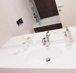 Apartament, 2 rooms with underground parking included Bucuresti/Herastrau