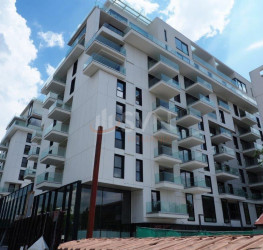 Apartament, 2 rooms with underground parking included Bucuresti/Herastrau