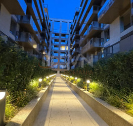 Apartament, 2 rooms with underground parking included Bucuresti/Iancu Nicolae