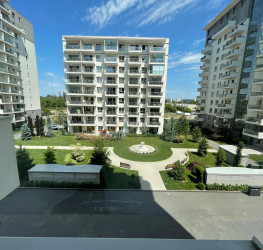 Apartament, 2 rooms with underground parking included Bucuresti/Pipera