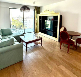 Apartament, 2 rooms with underground parking included Bucuresti/Herastrau