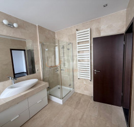 Apartament, 2 rooms with underground parking included Bucuresti/Primaverii