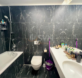 Apartament, 2 rooms with underground parking included Bucuresti/Herastrau