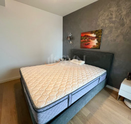 Apartament, 2 rooms with underground parking included Bucuresti/Herastrau