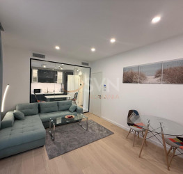 Apartament, 2 rooms with underground parking included Bucuresti/Aviatiei
