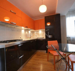 Apartament, 2 rooms with underground parking included Bucuresti/Herastrau