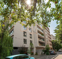Apartament, 2 rooms with underground parking included Bucuresti/Aviatiei