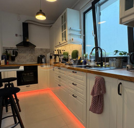 Apartament, 2 rooms with underground parking included Bucuresti/Pipera