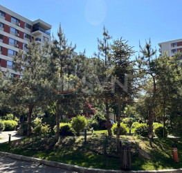 Apartament, 2 rooms with underground parking included Bucuresti/Pipera