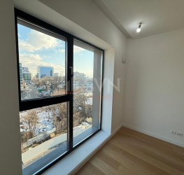 Apartament, 2 rooms with underground parking included Bucuresti/Pipera