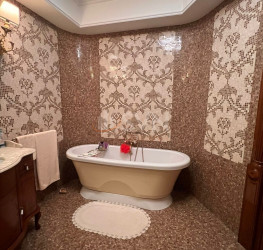 Apartament, 2 rooms with underground parking included Bucuresti/Herastrau