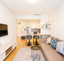 Apartament, 2 rooms with underground parking included Bucuresti/Baneasa