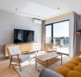 Apartament, 2 rooms with underground parking included Bucuresti/Iancu Nicolae