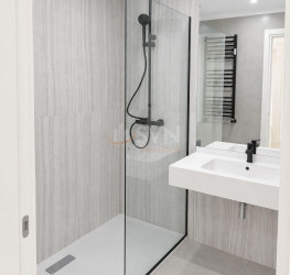 Apartament, 2 rooms with underground parking included Bucuresti/Pipera