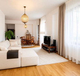 Apartament, 2 rooms with underground parking included Bucuresti/Floreasca