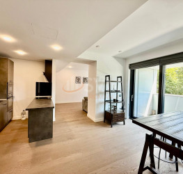 Apartament, 2 rooms with underground parking included Bucuresti/Herastrau