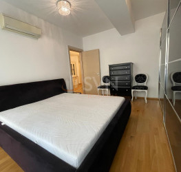 Apartament, 2 rooms with underground parking included Bucuresti/Herastrau