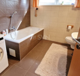 Apartament, 3 camere, 100 mp Brasov/Avantgarden