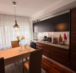 Apartament, 3 camere, 100 mp Bucuresti/Herastrau