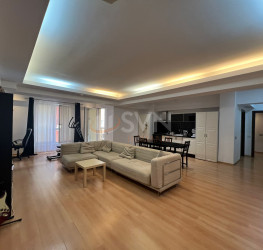 Apartament, 3 camere, 102 mp Bucuresti/Herastrau