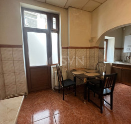 Apartament, 3 camere, 107 mp Bucuresti/Calea Calarasilor