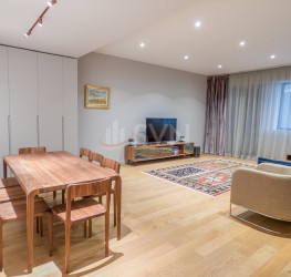 Apartament, 3 camere, 110 mp Bucuresti/Herastrau