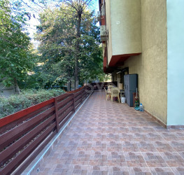 Apartament, 3 camere, 122 mp Bucuresti/Crangasi