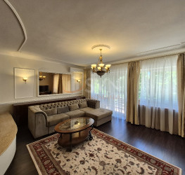 Apartament, 3 camere, 140 mp Bucuresti/Primaverii