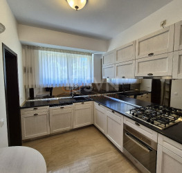 Apartament, 3 camere, 140 mp Bucuresti/Primaverii