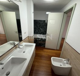 Apartament, 3 camere, 151.34 mp Bucuresti/Aviatorilor