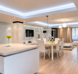 Apartament, 3 camere, 215 mp Bucuresti/Herastrau