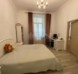 Apartament, 3 camere, 233 mp Bucuresti/Piata Victoriei